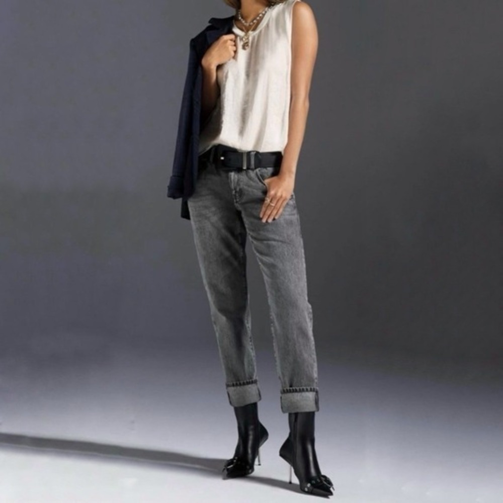 CAbi Womens Size 6 Denim Smoke Wash 100% Boyfriend Jeans‎